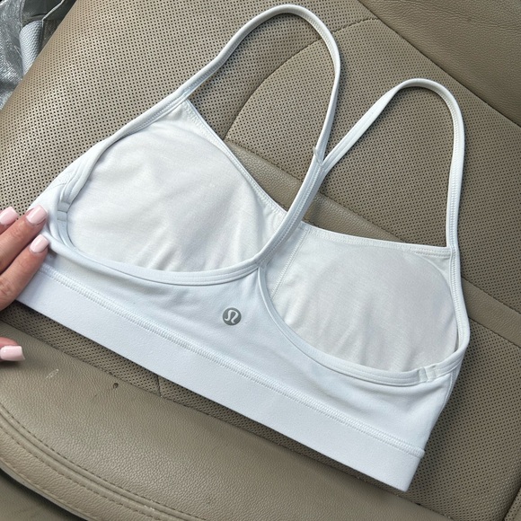 LULULEMON Women's White Sports Bra - Picture 1 of 4
